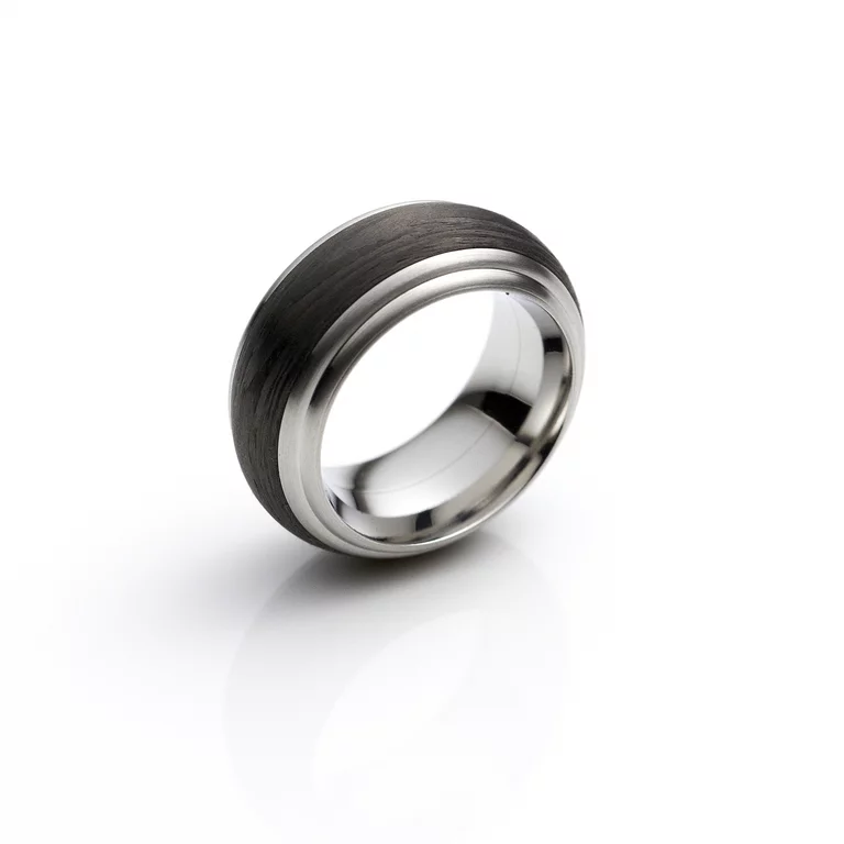 Ring Carbon Titan poliert Seitenansicht